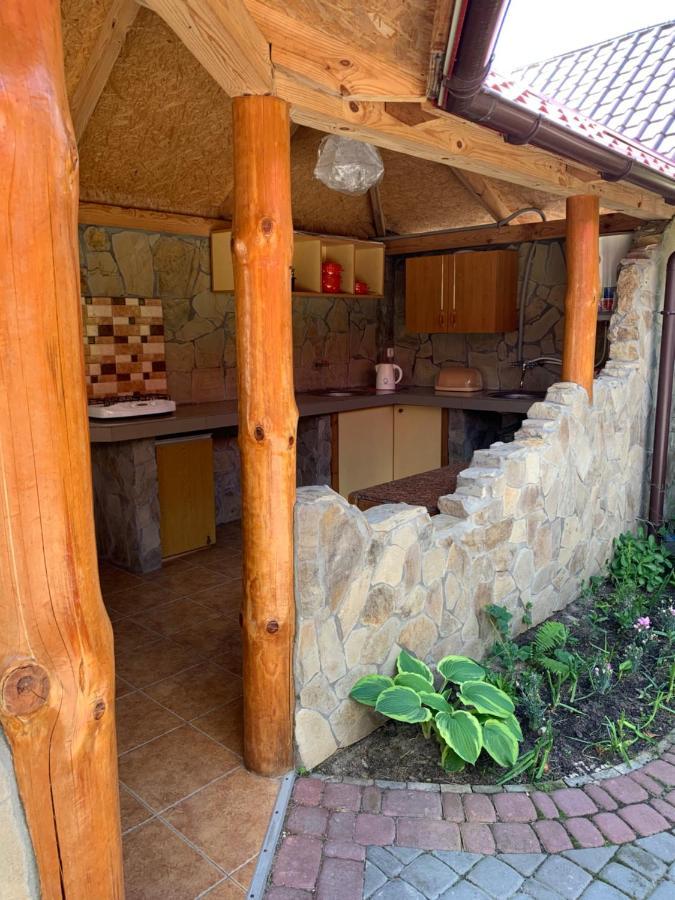 Комфортабельный Коттедж Bed & Breakfast Свитяз Екстериор снимка