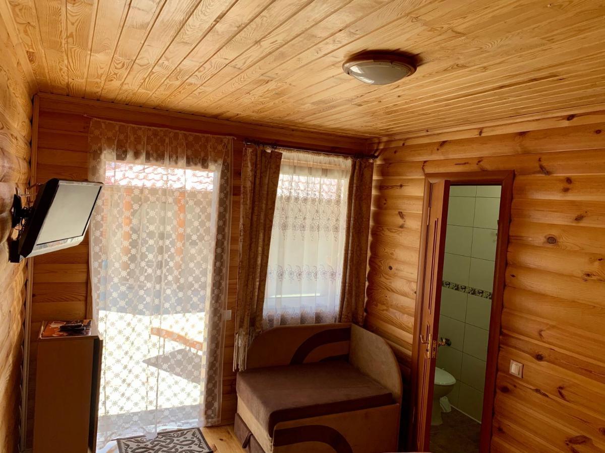 Комфортабельный Коттедж Bed & Breakfast Свитяз Екстериор снимка