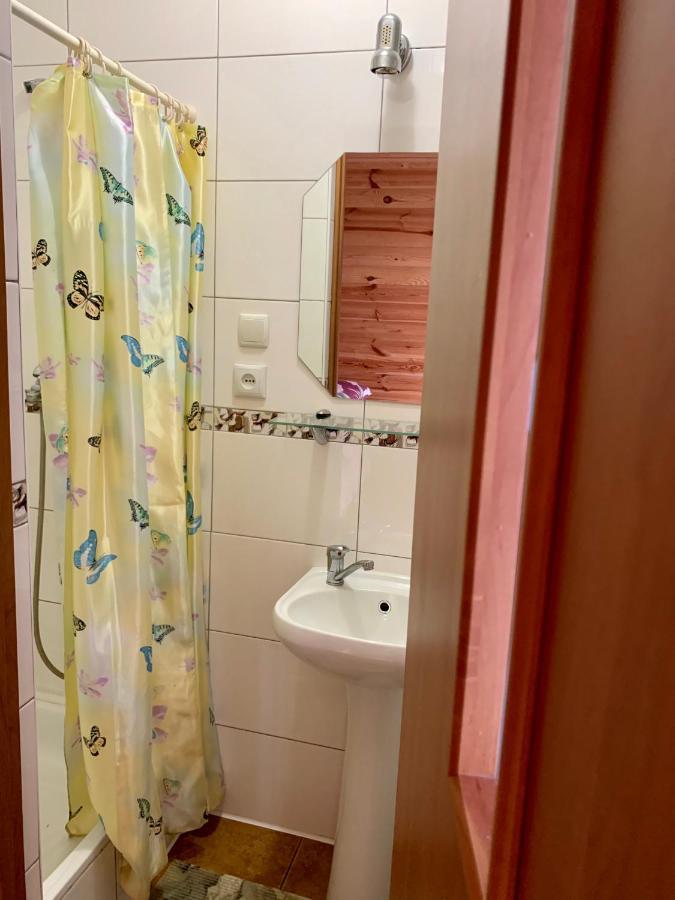 Комфортабельный Коттедж Bed & Breakfast Свитяз Екстериор снимка