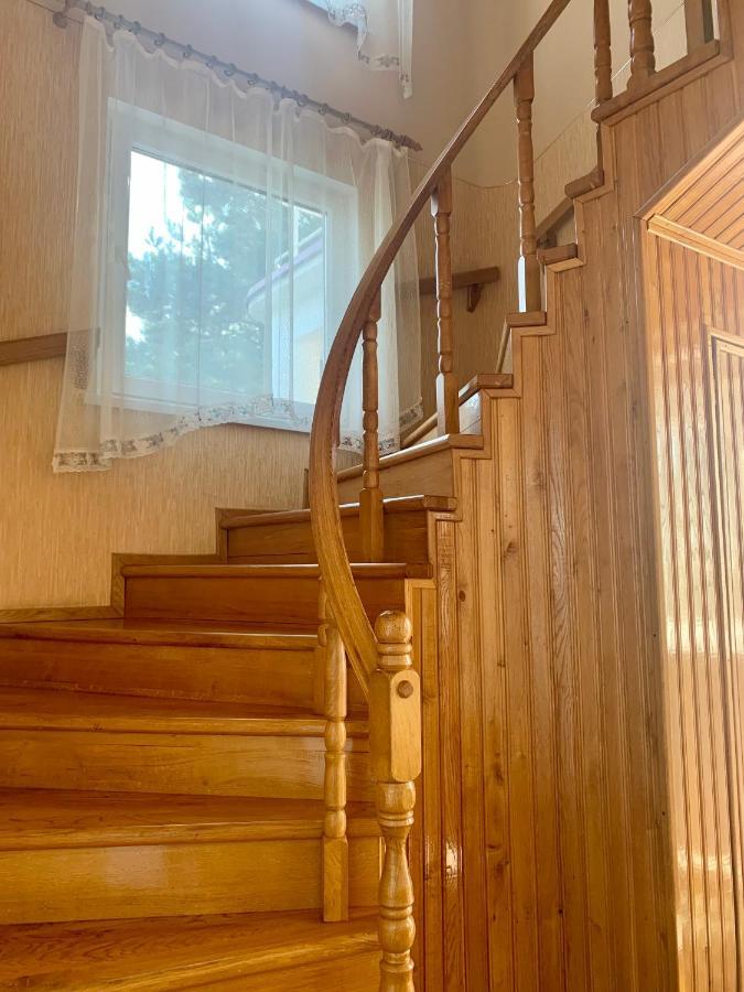 Комфортабельный Коттедж Bed & Breakfast Свитяз Екстериор снимка