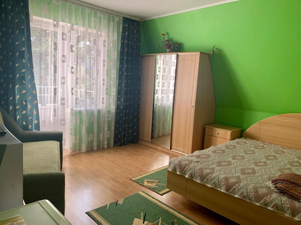 Комфортабельный Коттедж Bed & Breakfast Свитяз Екстериор снимка